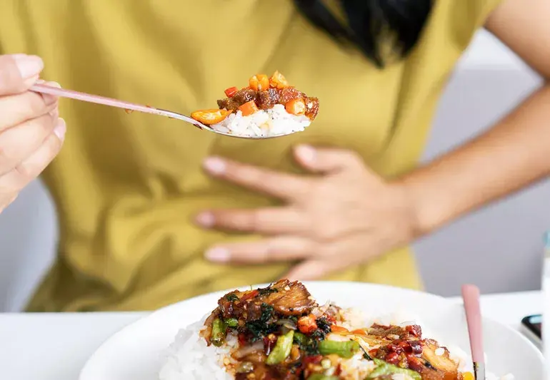 Ce legătură există între mâncarea picantă și reducerea stresului? Efectele asupra sistemului nervos