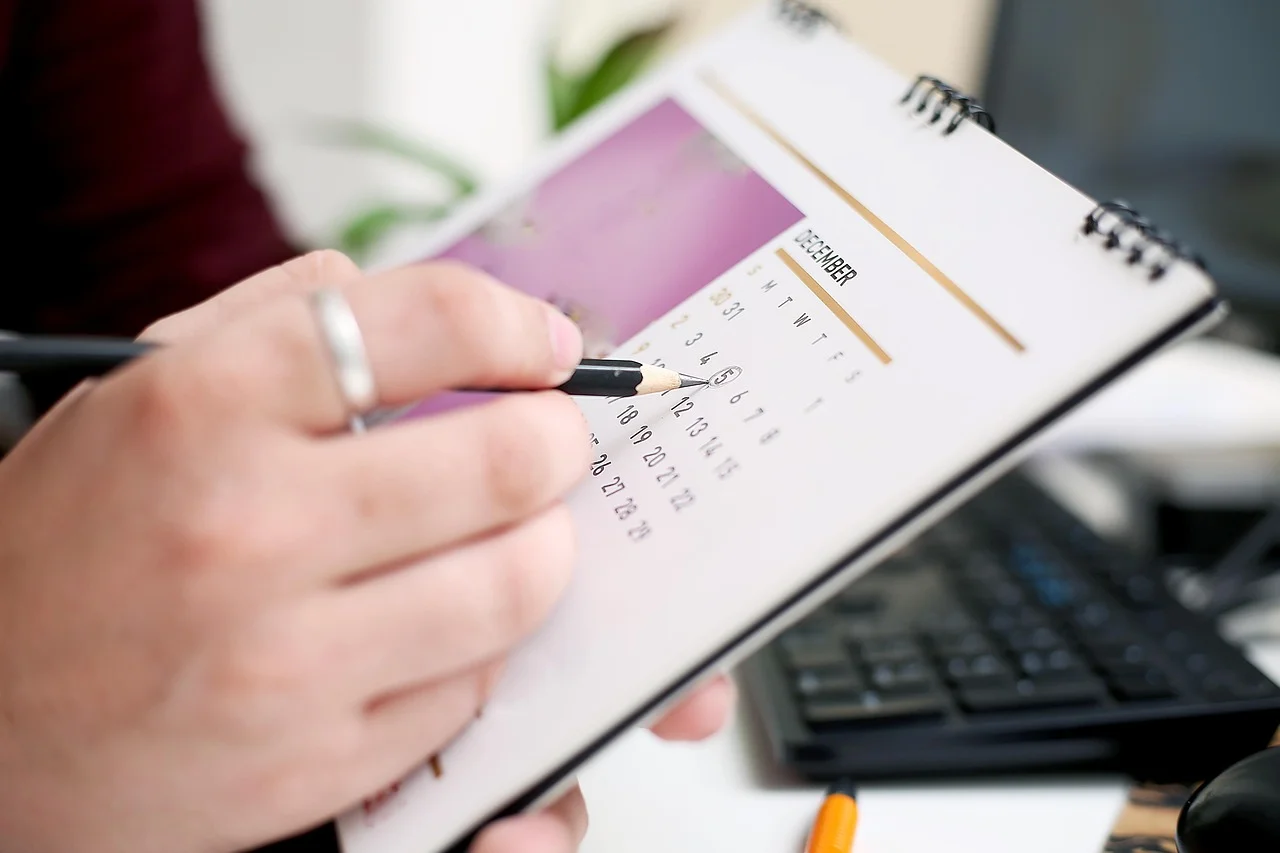 De ce avem 12 luni și 365 de zile? Originea sistemului nostru de calendar